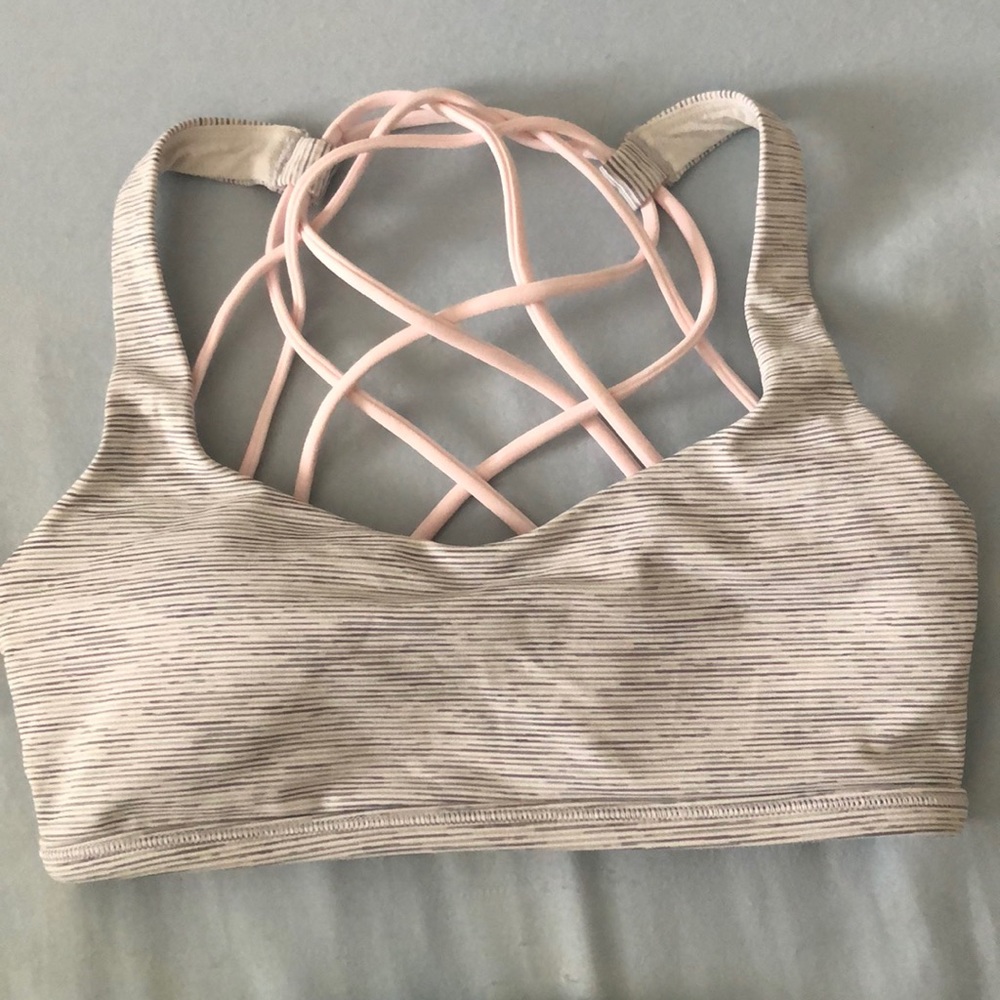 Lululemon sports bra